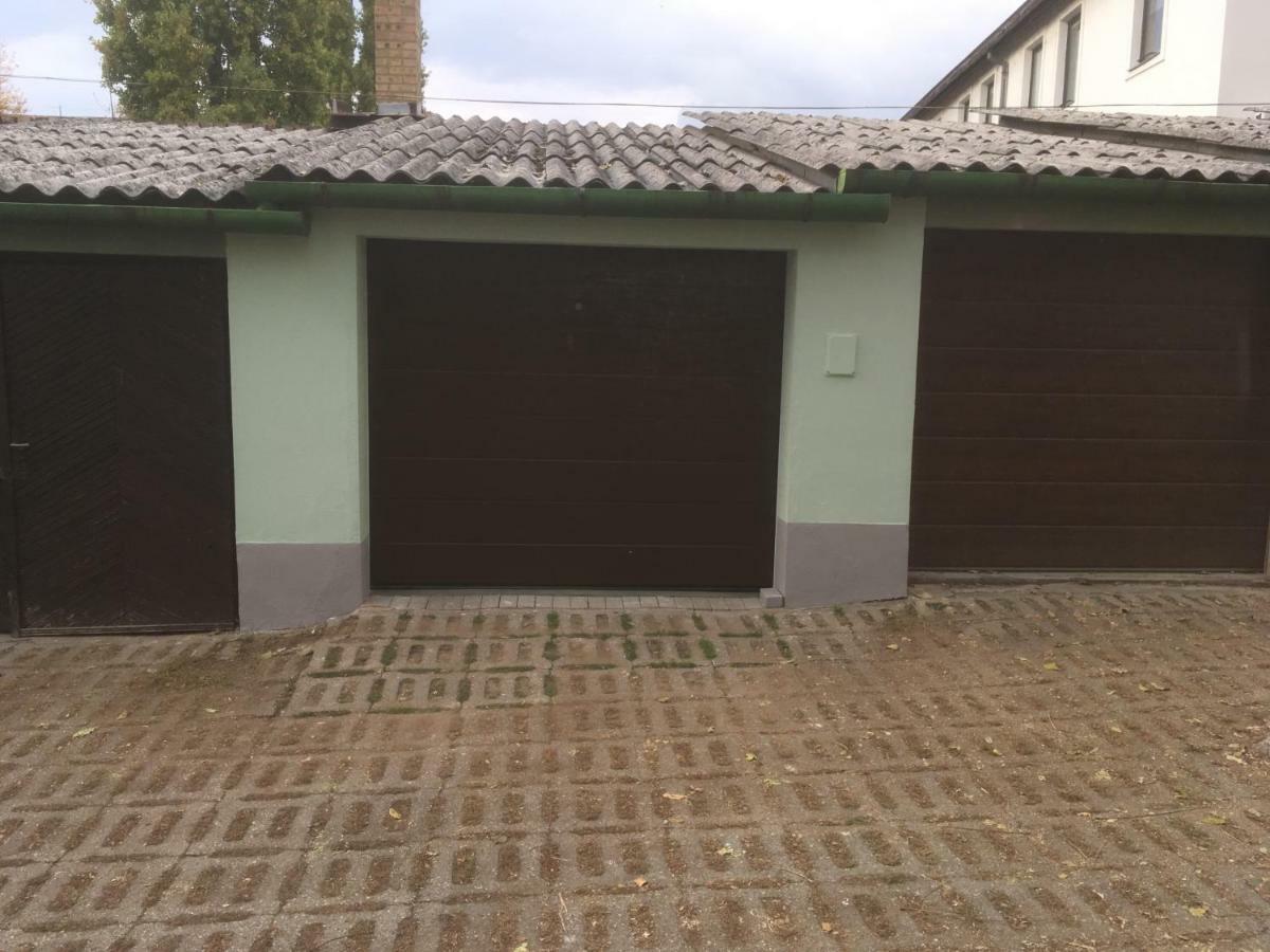 אגר Vitalis Apartman מראה חיצוני תמונה