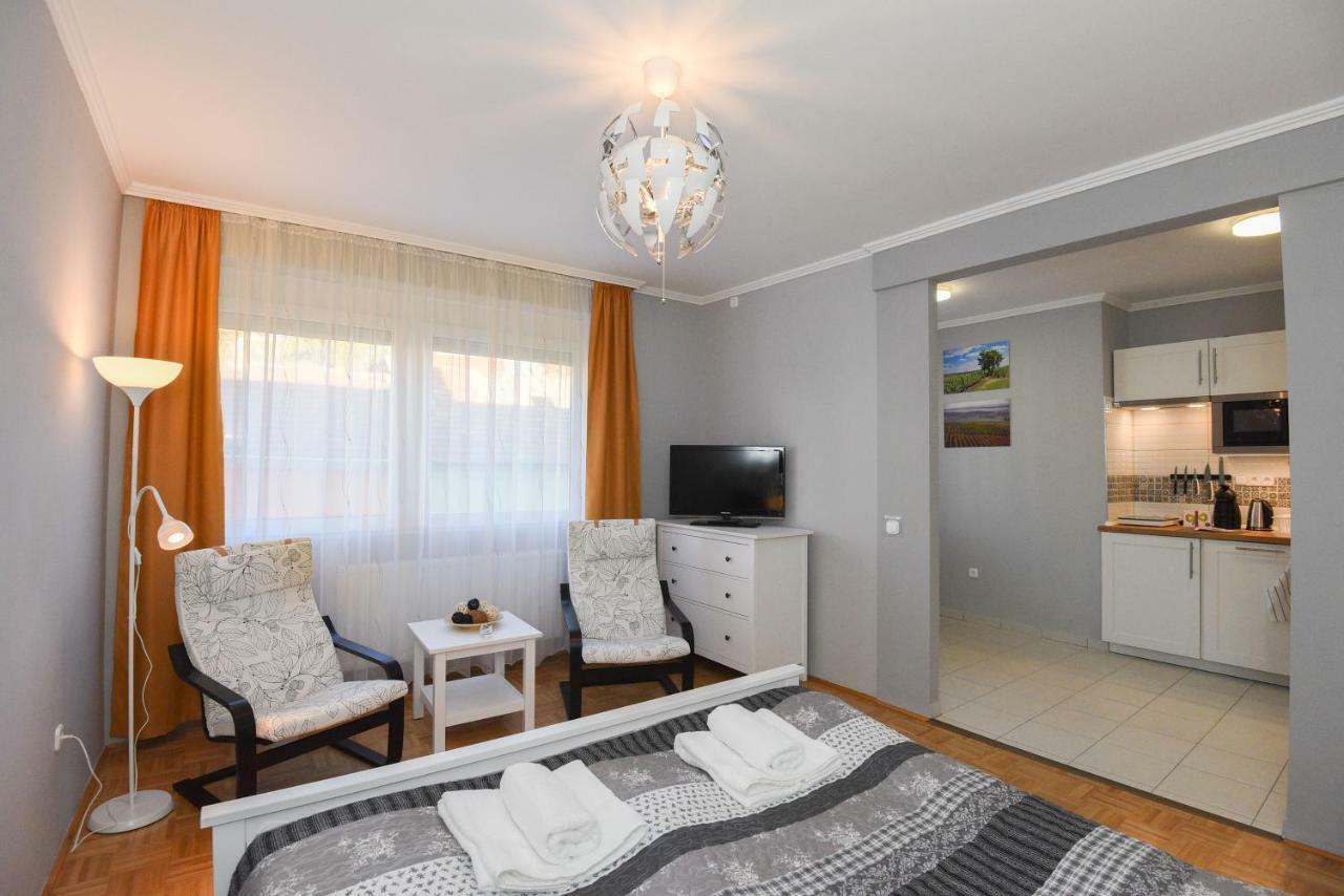 אגר Vitalis Apartman מראה חיצוני תמונה